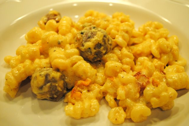 Baked-fusili-with-tiny-meatballs-plated