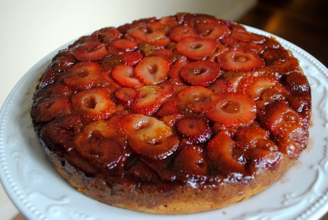 Strawberry-upside-down Strawberry-upside-down