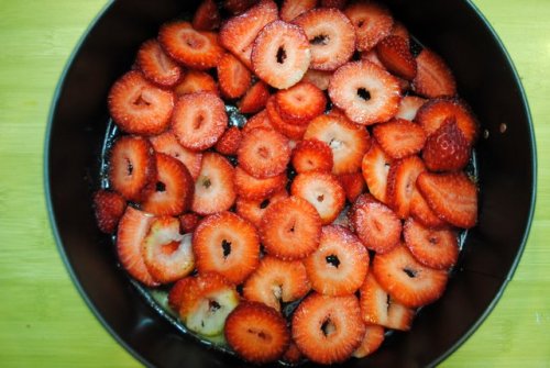 Strawberries-in-pan Strawberries-in-pan