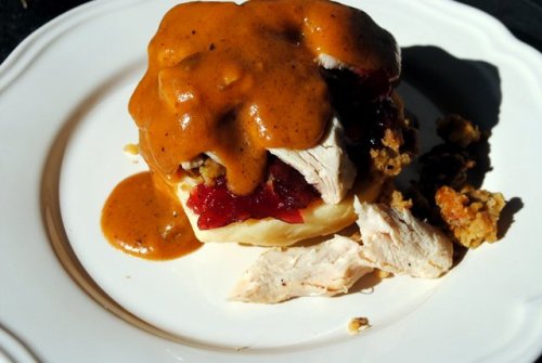 Dinner-rolls-hot-turkey