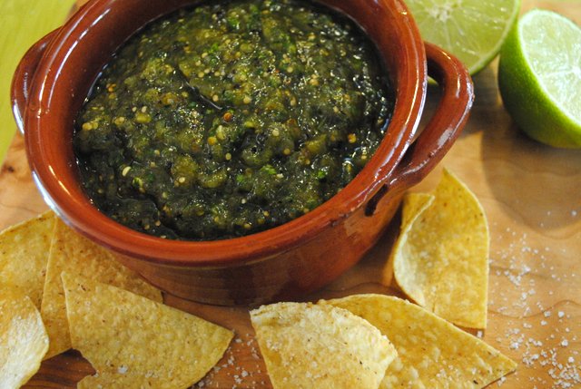 Salsa-close Salsa-close