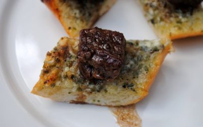STEAK AND BLUE CHEESE CROSTINI